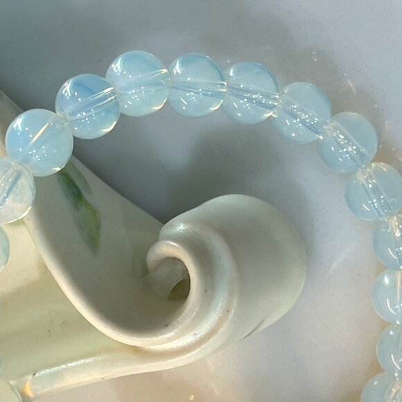 Luminous Moonstone Bracelet - Picture 2 of 13